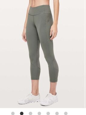 Lululemon Pace Rival Crop. Size :12